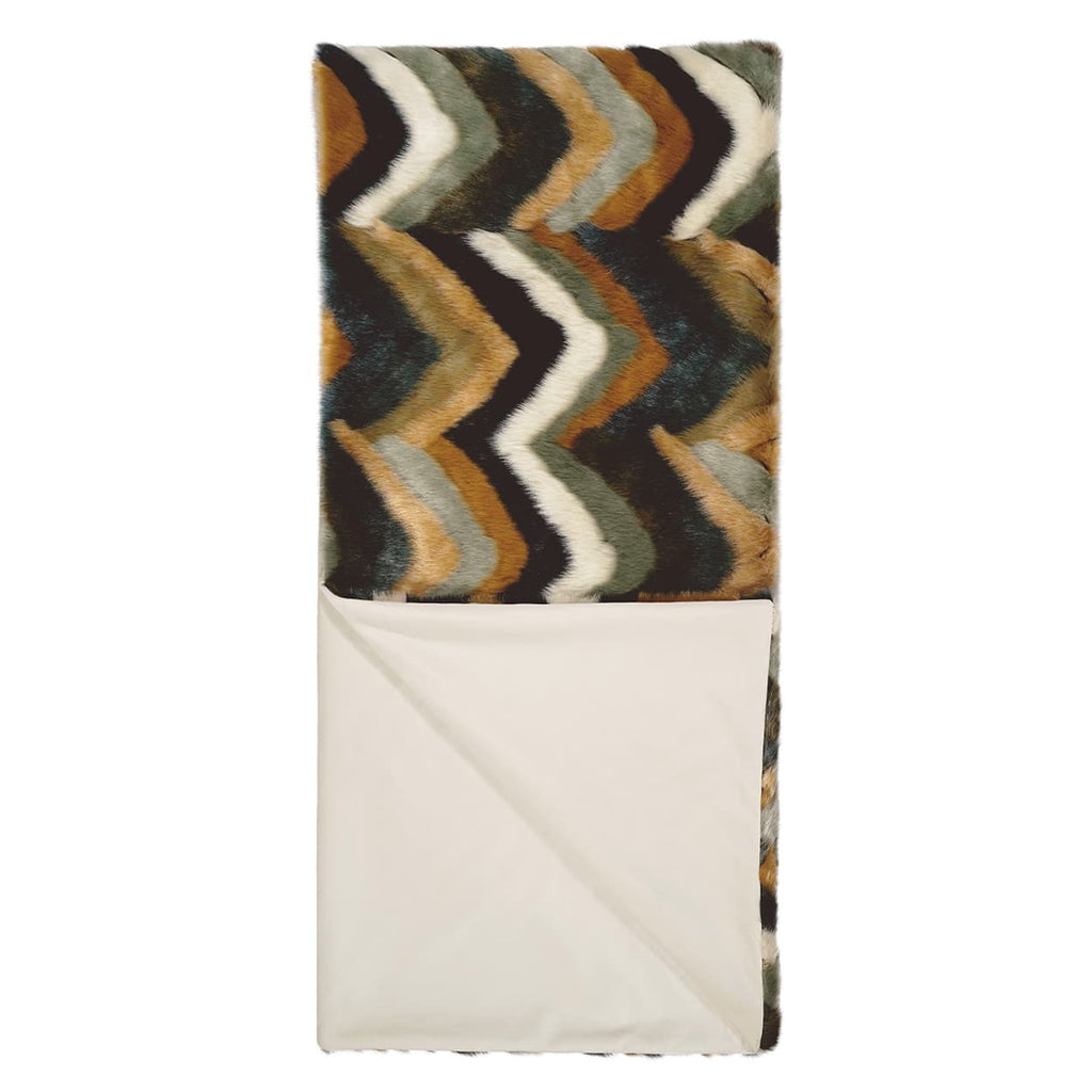 Furdi Throw