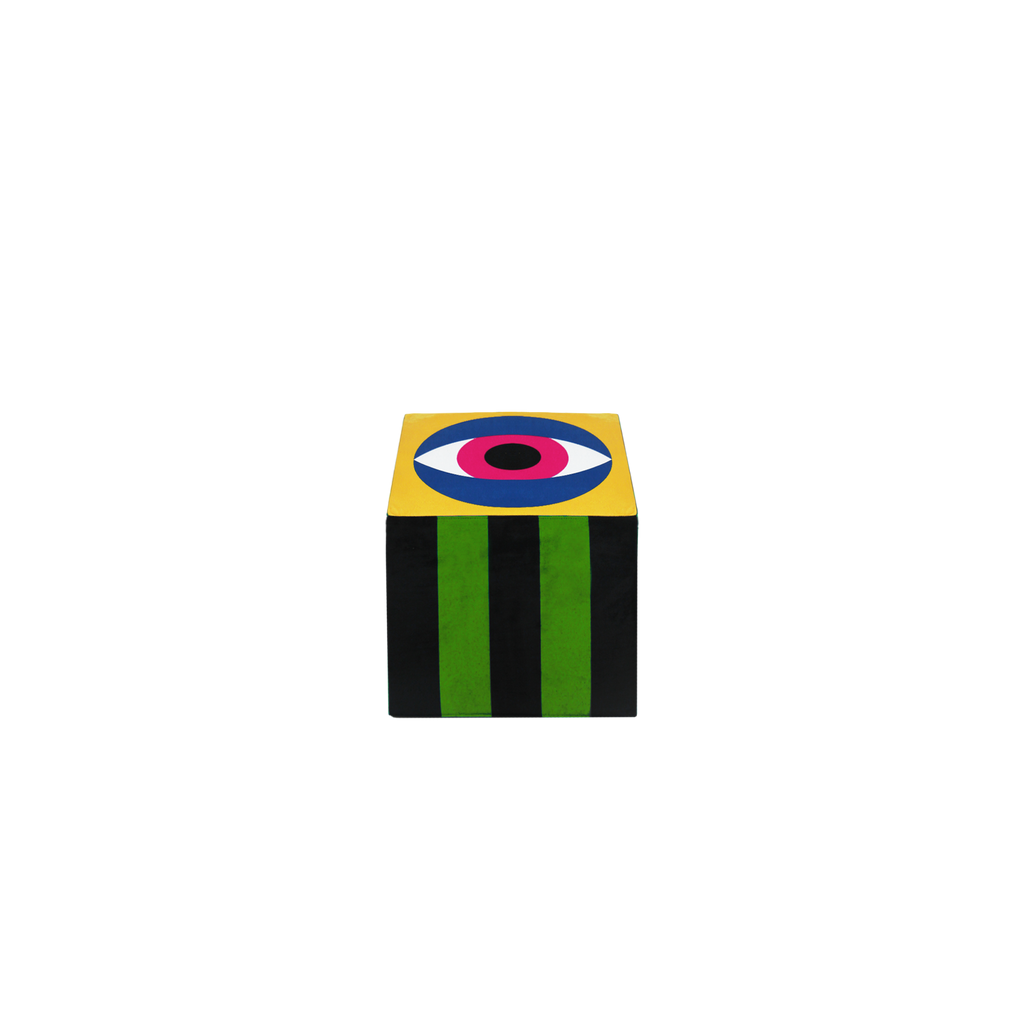 Eye Pouf